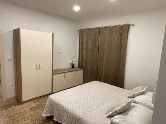 Villa Luce mit Pool Makarska Eksteriør billede