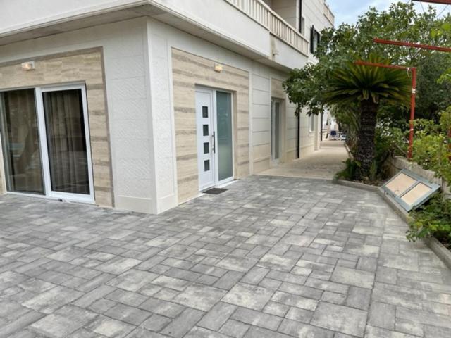 Villa Luce mit Pool Makarska Eksteriør billede
