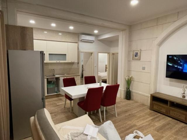 Villa Luce mit Pool Makarska Eksteriør billede