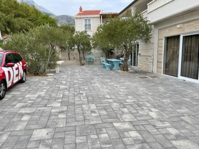Villa Luce mit Pool Makarska Eksteriør billede