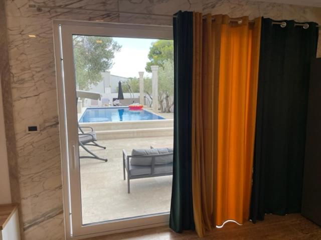 Villa Luce mit Pool Makarska Eksteriør billede