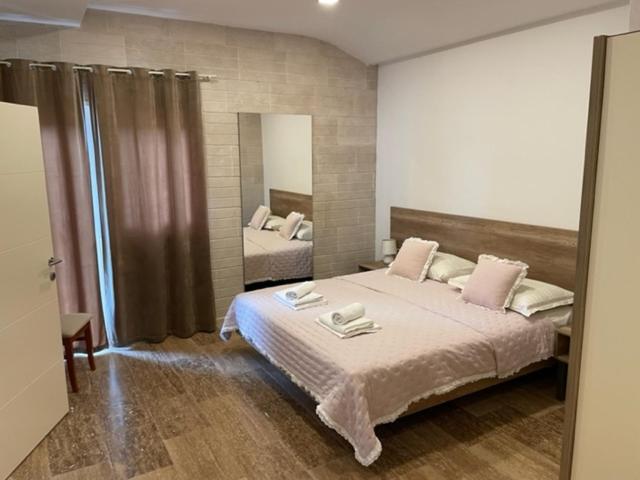 Villa Luce mit Pool Makarska Eksteriør billede