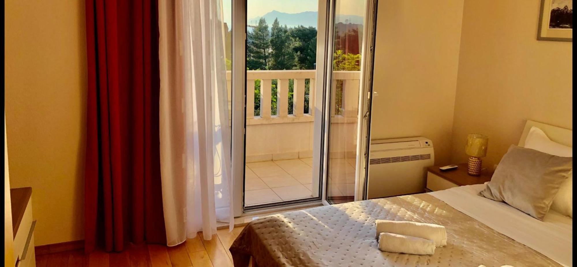 Villa Luce mit Pool Makarska Eksteriør billede