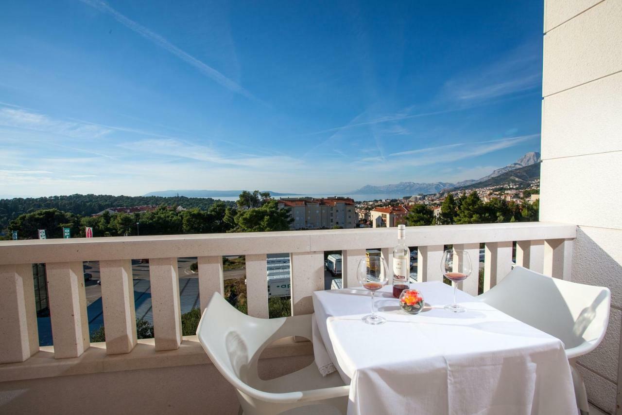 Villa Luce mit Pool Makarska Eksteriør billede